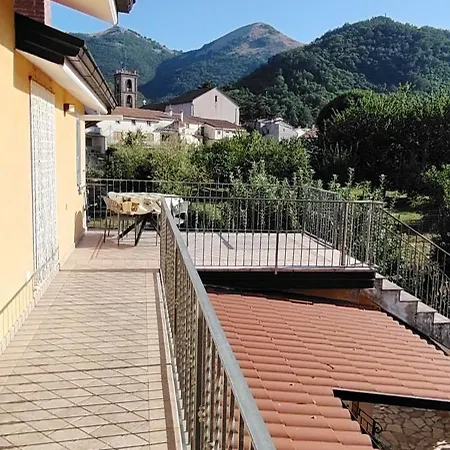 بيت للعطل House Biase E Marrys تريكينا